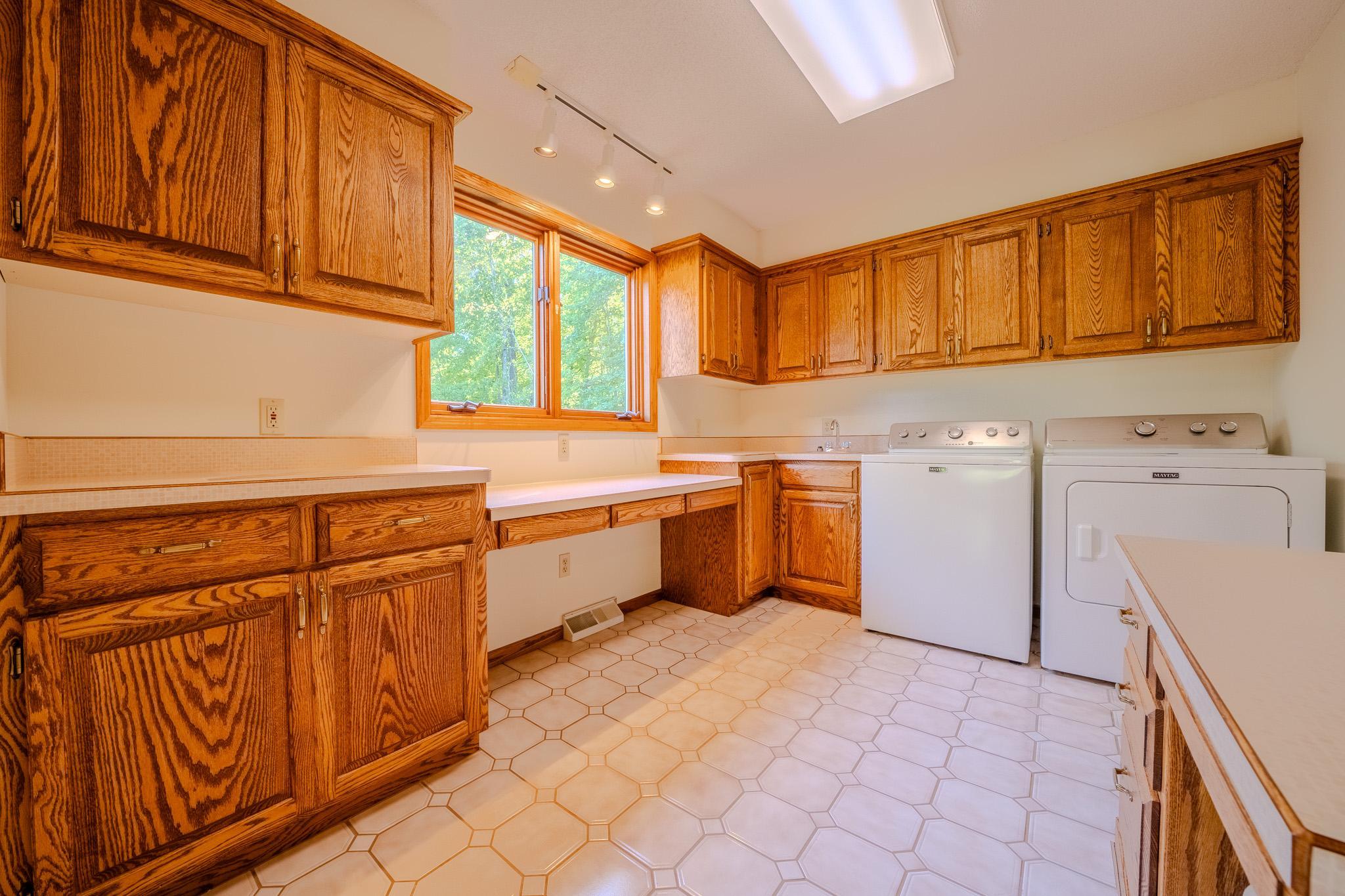 1990 single family home for sale at 26836 Ross Lake Road in Aitkin, MN — 3 bed, 3 bath (photo 62 of 80)