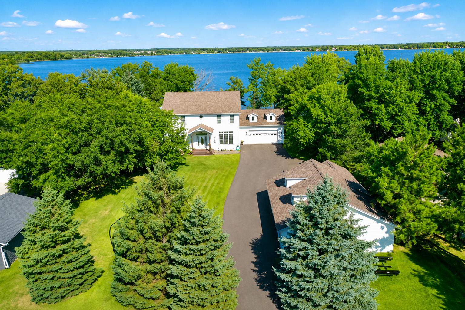 2003 single family home for sale at 45207 Lamplight Drive in Ottertail, MN — 6 bed, 4 bath (photo 3 of 64)