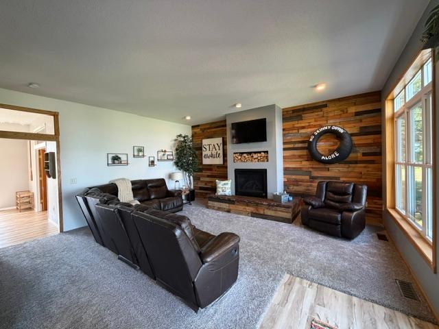 2003 single family home for sale at 45207 Lamplight Drive in Ottertail, MN — 6 bed, 4 bath (photo 29 of 64)