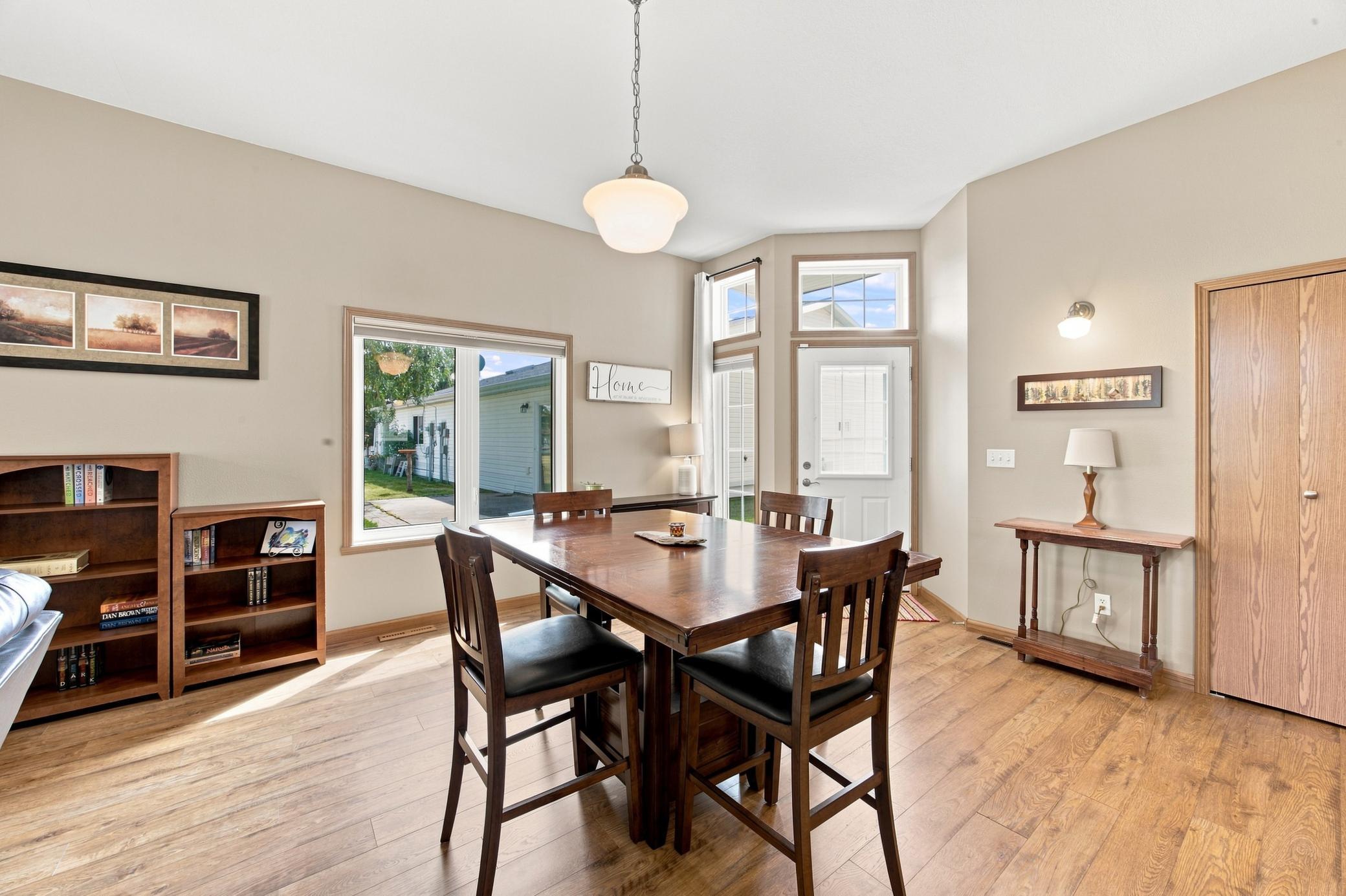 2005 single family home for sale at 2872 35th Street S in Moorhead, MN — 2 bed, 2 bath (photo 10 of 28)