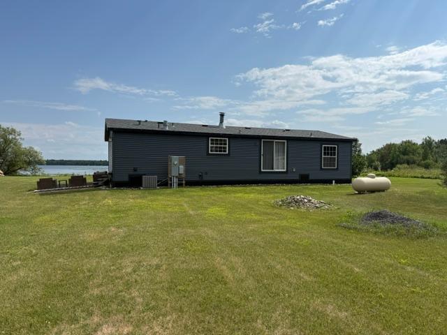 2022 single family home for sale at 21226 Gull Lake Loop Road NE in Tenstrike, MN — 3 bed, 2 bath (photo 10 of 13)