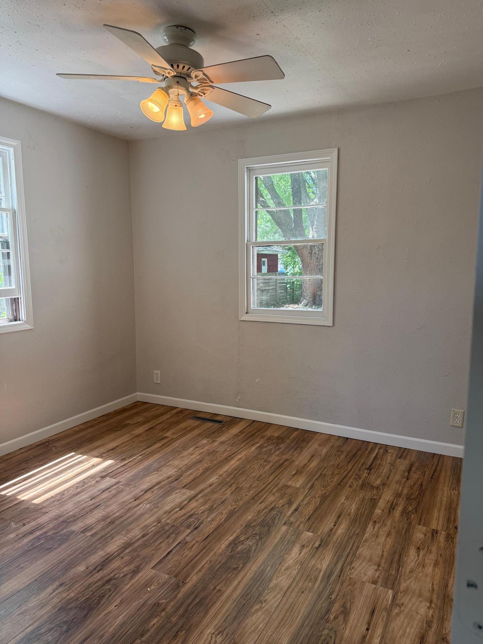 1949 single family home for sale at 1017 10th Avenue NE in Brainerd, MN — 2 bed, 1 bath (photo 10 of 18)