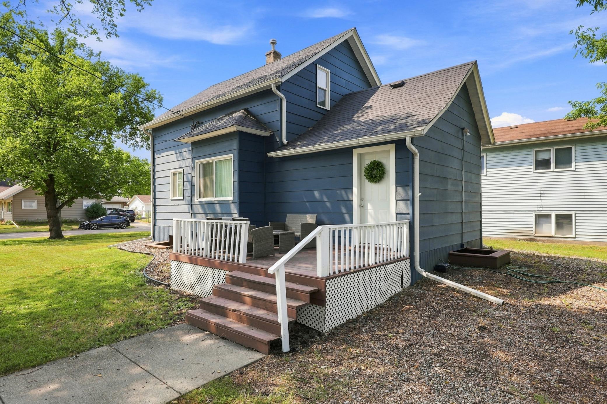 1331 10th Avenue N, Fargo ND 58102 - Photo 2 of 29