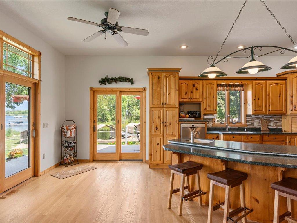 2000 single family home for sale at 8964 Kabekona Springs Drive NW in Walker, MN — 4 bed, 4 bath (photo 12 of 57)