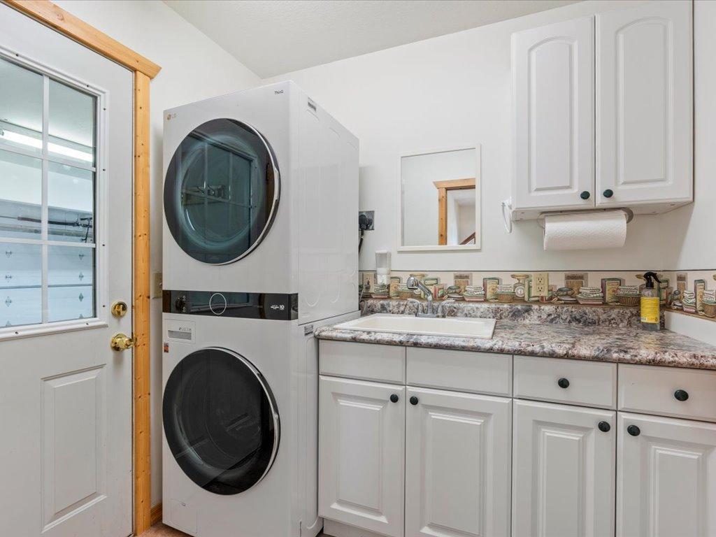 2000 single family home for sale at 8964 Kabekona Springs Drive NW in Walker, MN — 4 bed, 4 bath (photo 32 of 57)