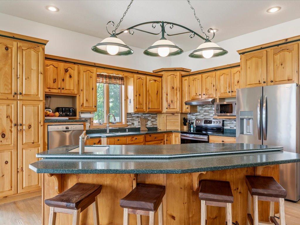 2000 single family home for sale at 8964 Kabekona Springs Drive NW in Walker, MN — 4 bed, 4 bath (photo 10 of 57)