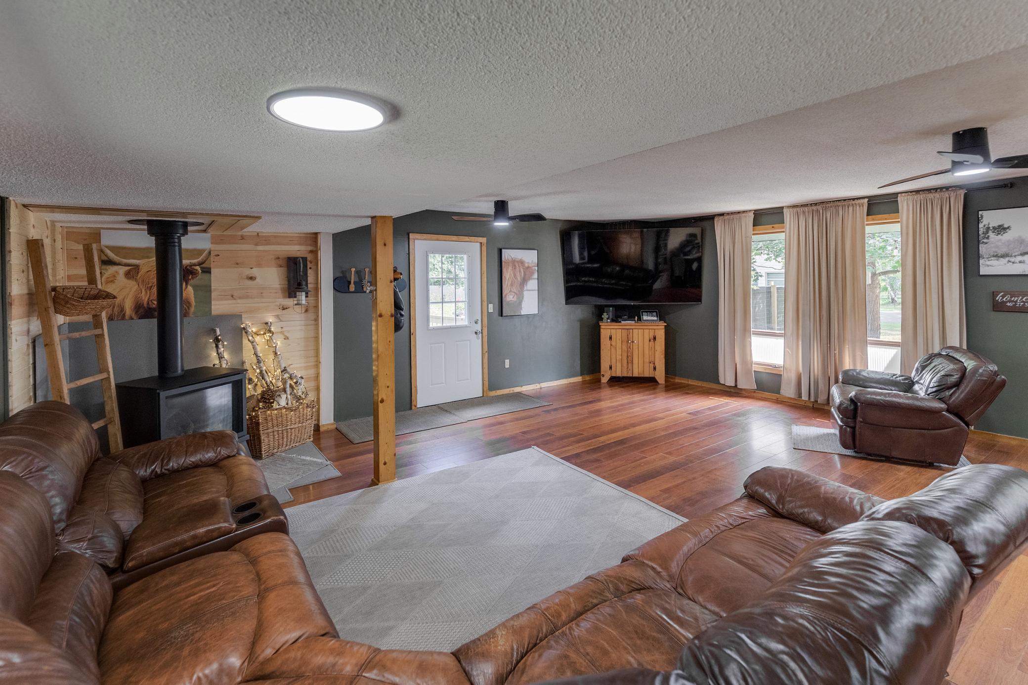 1960 single family home for sale at 4470 Cinosam Road in Brainerd, MN — 2 bed, 1 bath (photo 11 of 48)