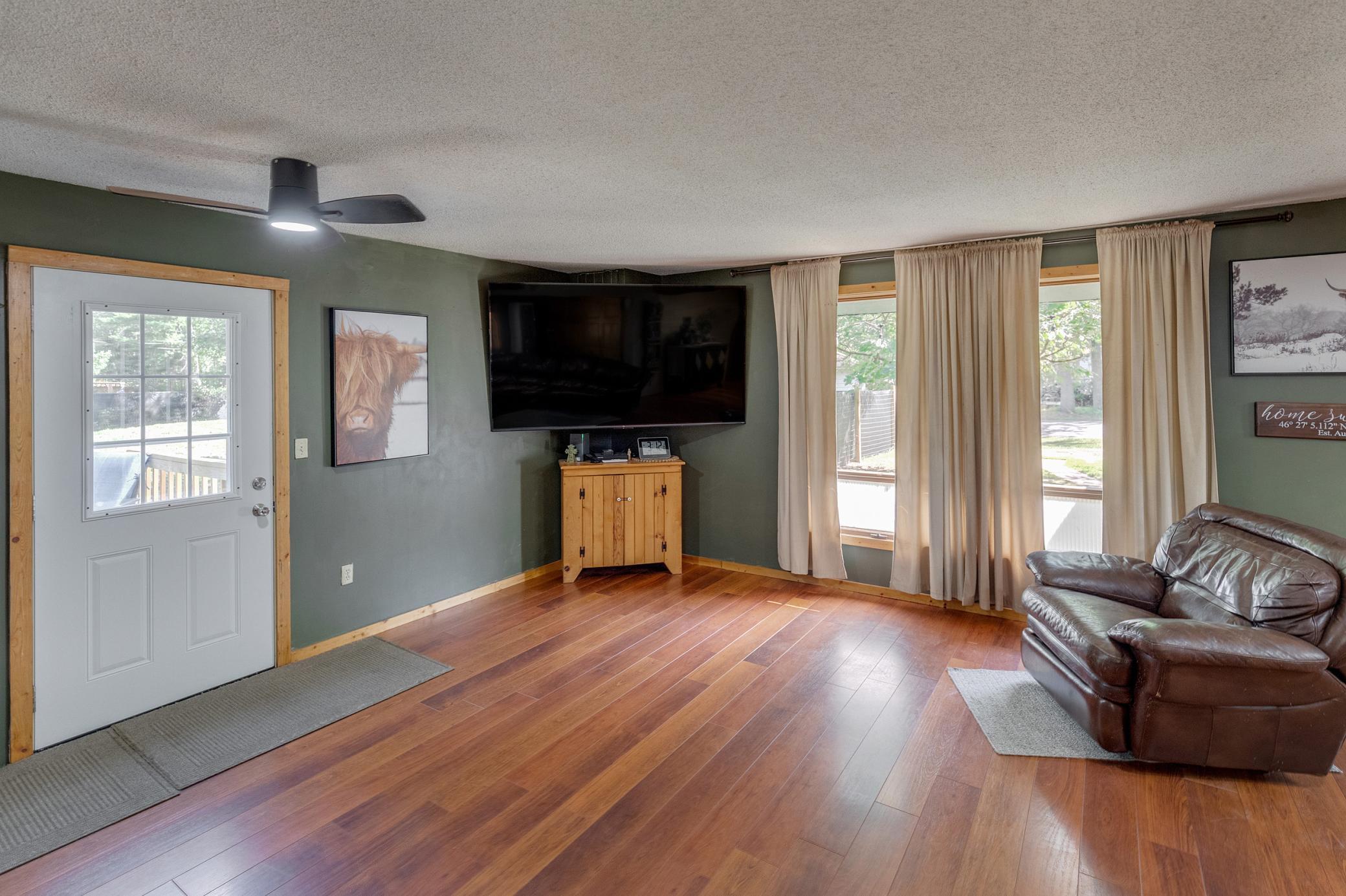 1960 single family home for sale at 4470 Cinosam Road in Brainerd, MN — 2 bed, 1 bath (photo 12 of 48)