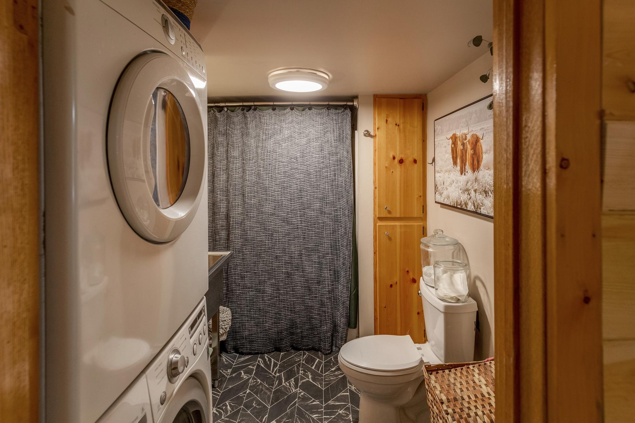 1960 single family home for sale at 4470 Cinosam Road in Brainerd, MN — 2 bed, 1 bath (photo 16 of 48)