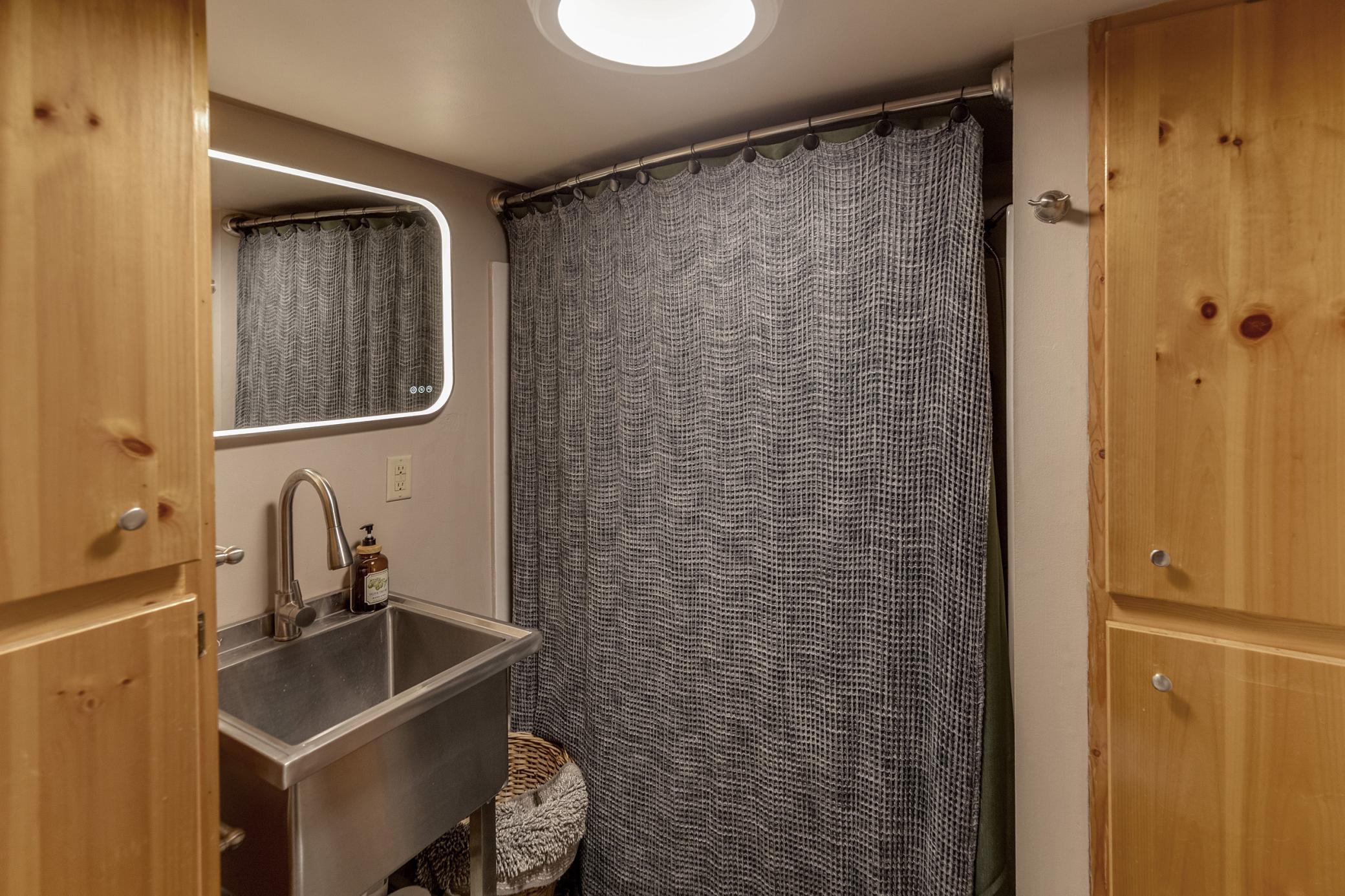 1960 single family home for sale at 4470 Cinosam Road in Brainerd, MN — 2 bed, 1 bath (photo 17 of 48)