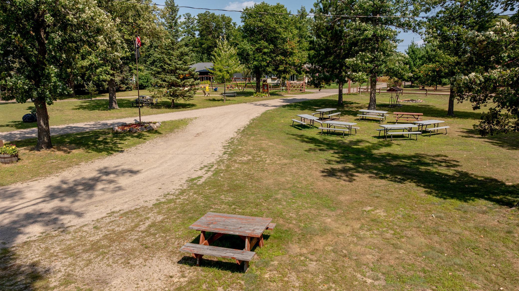 1960 single family home for sale at 4470 Cinosam Road in Brainerd, MN — 2 bed, 1 bath (photo 41 of 48)