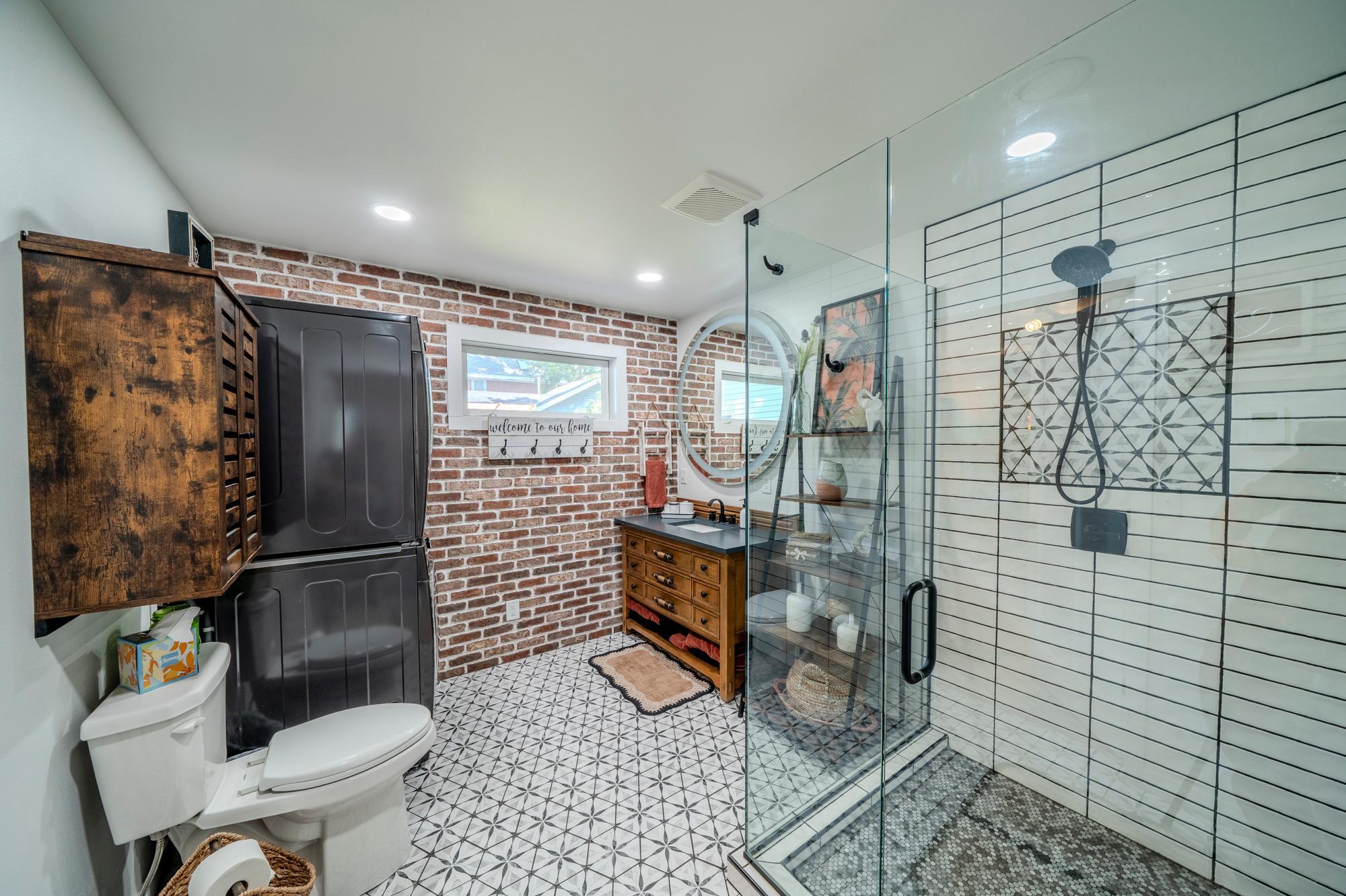 1975 single family home for sale at 436 Shorewood Drive in Detroit Lakes, MN — 5 bed, 4 bath (photo 25 of 50)