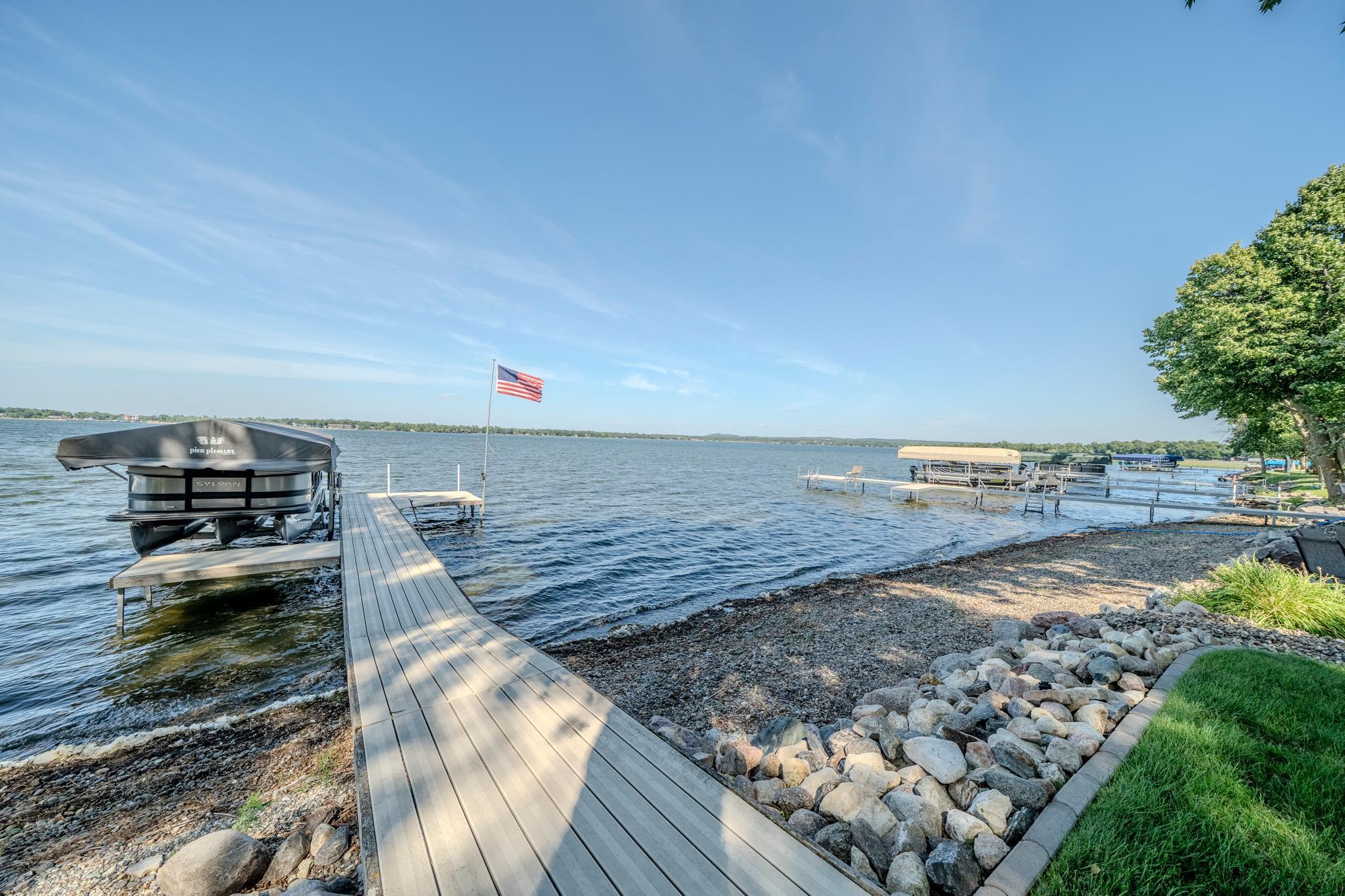 1975 single family home for sale at 436 Shorewood Drive in Detroit Lakes, MN — 5 bed, 4 bath (photo 30 of 50)
