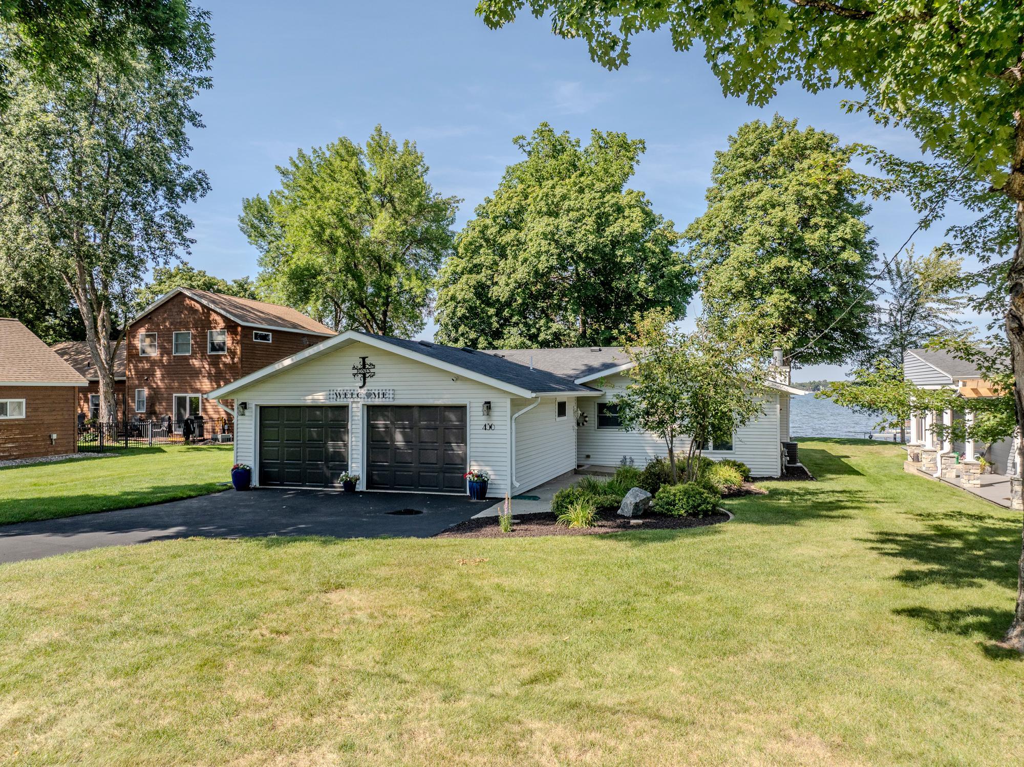 1975 single family home for sale at 436 Shorewood Drive in Detroit Lakes, MN — 5 bed, 4 bath (photo 42 of 50)