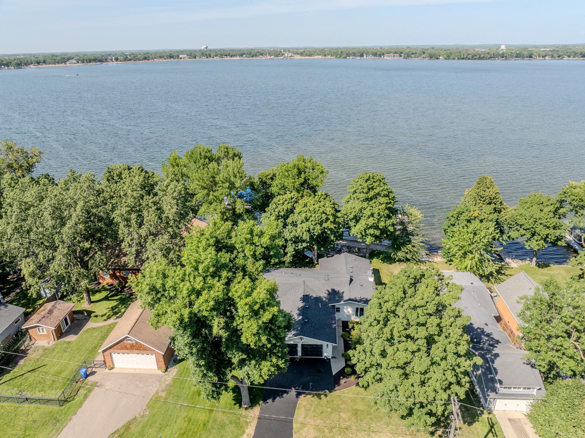 1975 single family home for sale at 436 Shorewood Drive in Detroit Lakes, MN — 5 bed, 4 bath (photo 44 of 50)