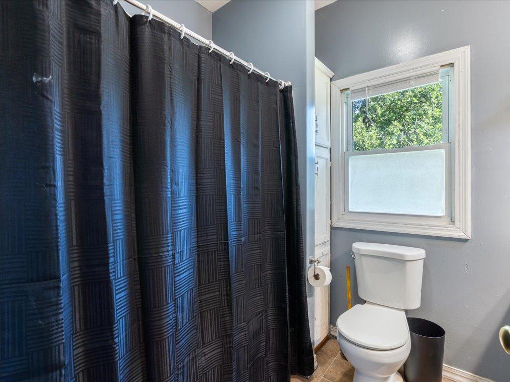 1918 single family home for sale at 110 Central Avenue in Bertha, MN — 4 bed, 1 bath (photo 14 of 36)