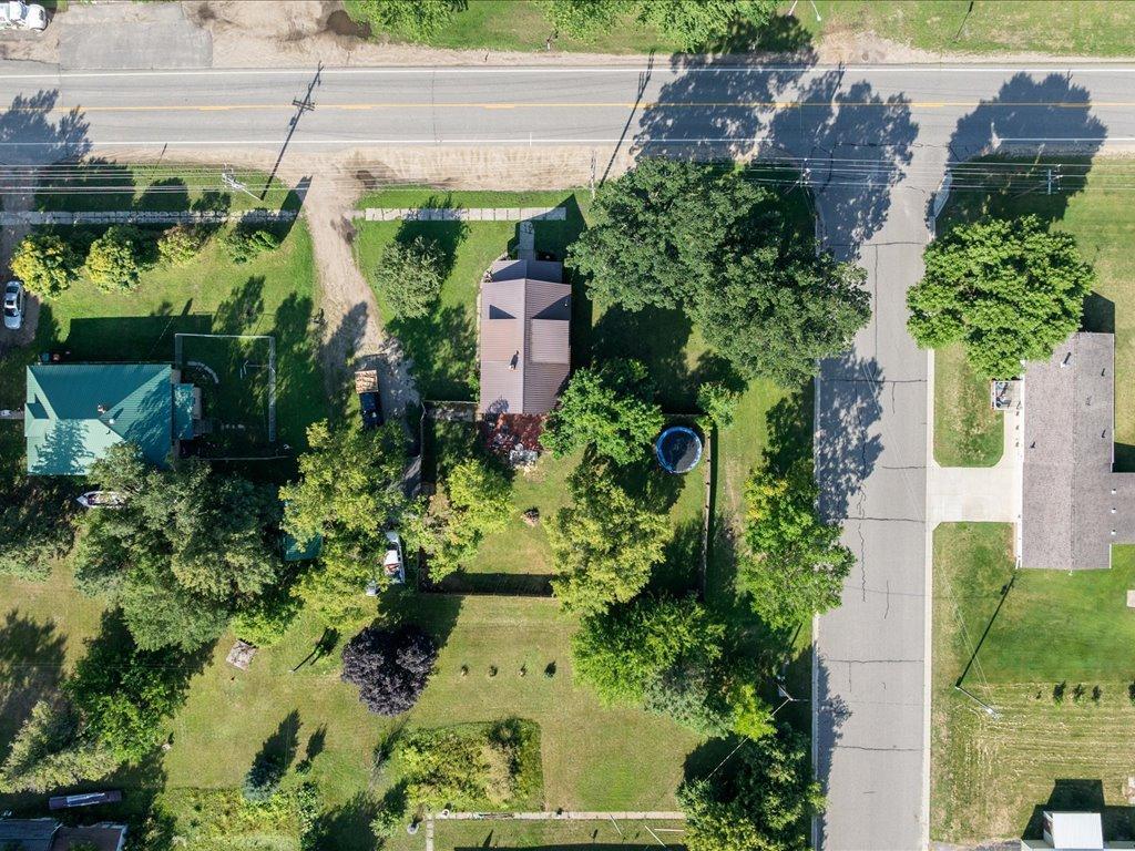 1918 single family home for sale at 110 Central Avenue in Bertha, MN — 4 bed, 1 bath (photo 4 of 36)