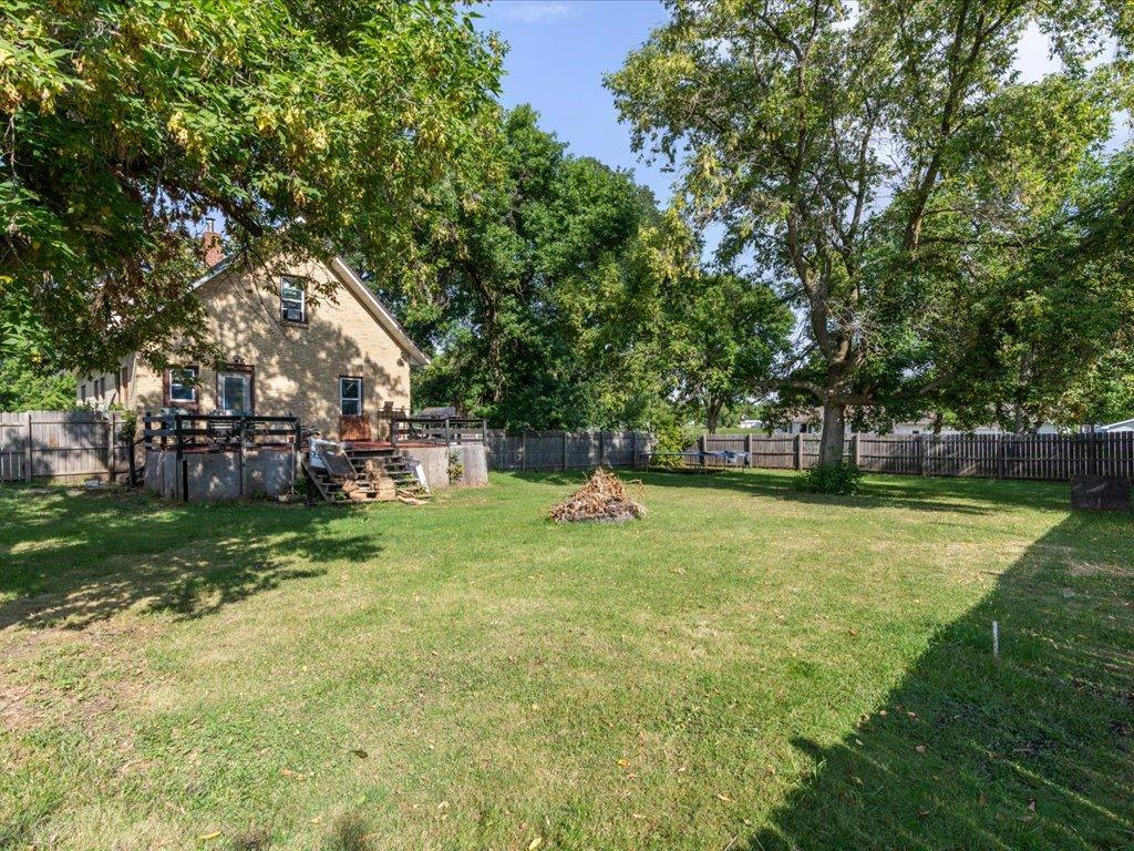 1918 single family home for sale at 110 Central Avenue in Bertha, MN — 4 bed, 1 bath (photo 31 of 36)