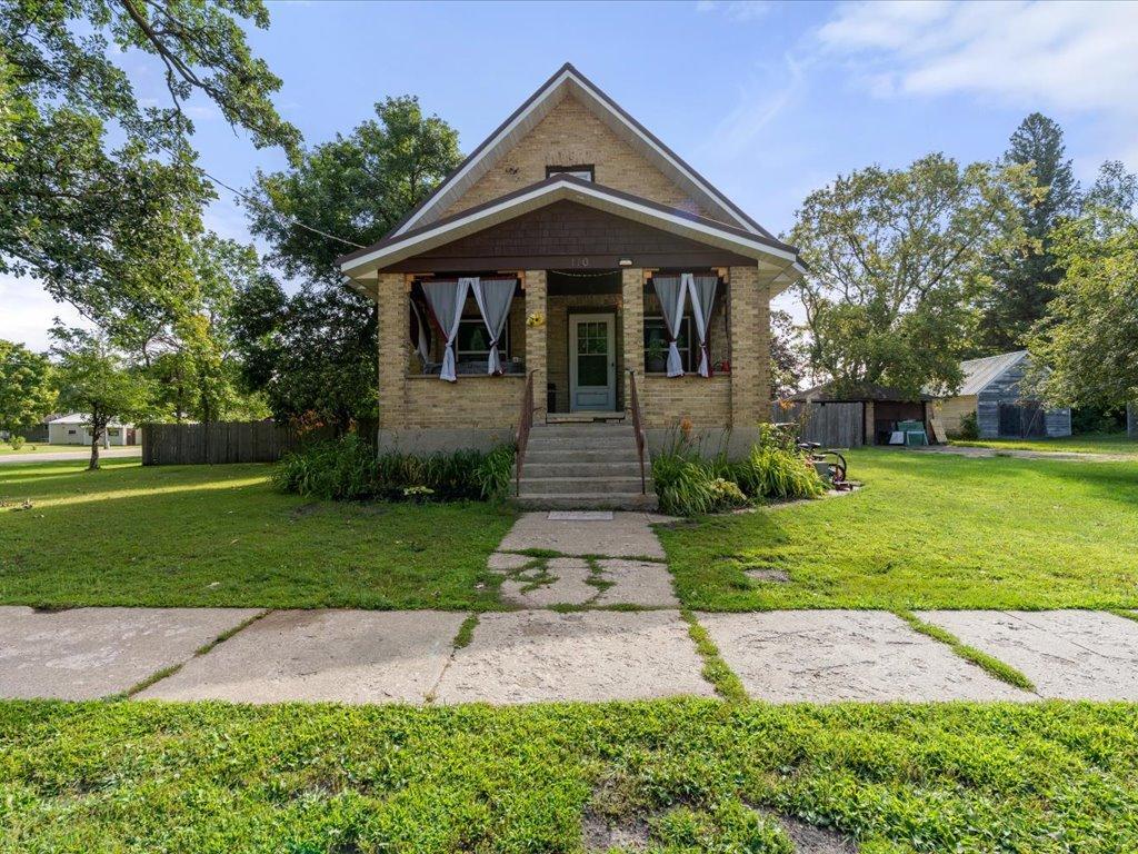 1918 single family home for sale at 110 Central Avenue in Bertha, MN — 4 bed, 1 bath (photo 33 of 36)