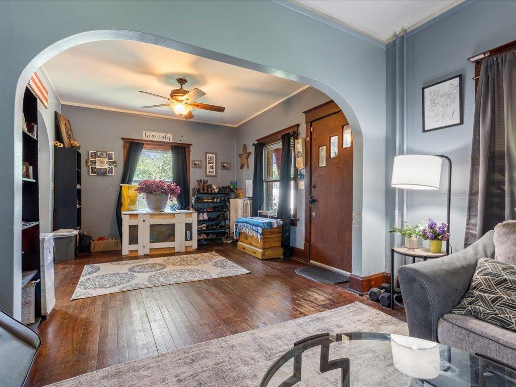 1918 single family home for sale at 110 Central Avenue in Bertha, MN — 4 bed, 1 bath (photo 9 of 36)
