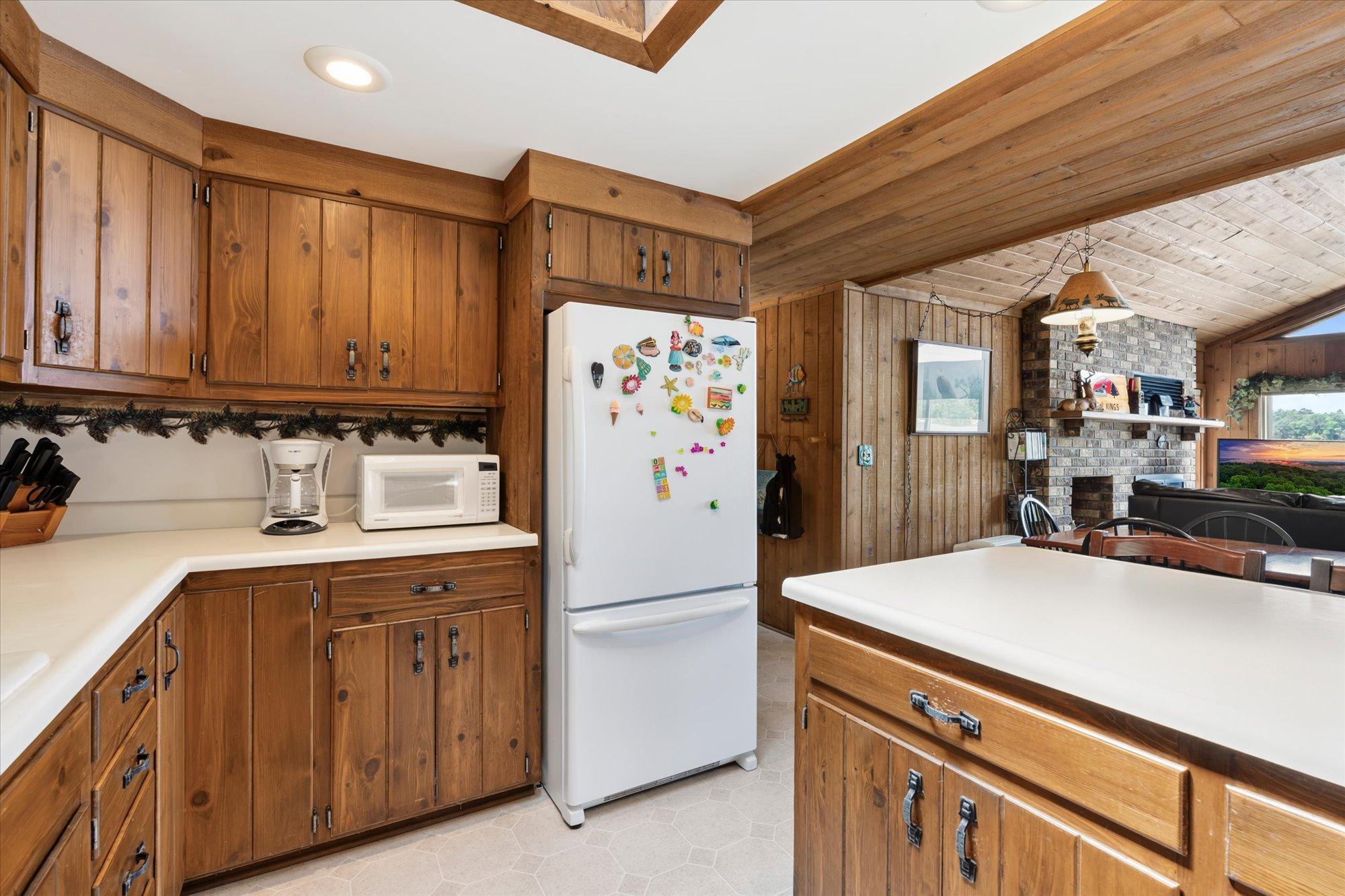 1995 single family home for sale at 32517 Timberlane Point in Breezy Point, MN — 3 bed, 2 bath (photo 6 of 32)