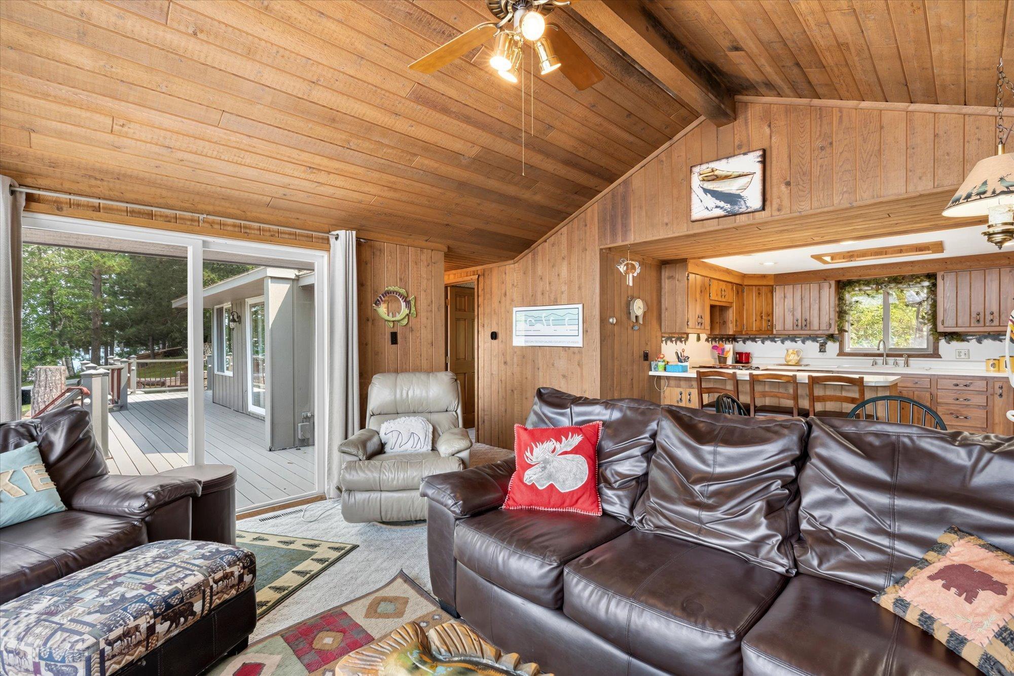1995 single family home for sale at 32517 Timberlane Point in Breezy Point, MN — 3 bed, 2 bath (photo 8 of 32)