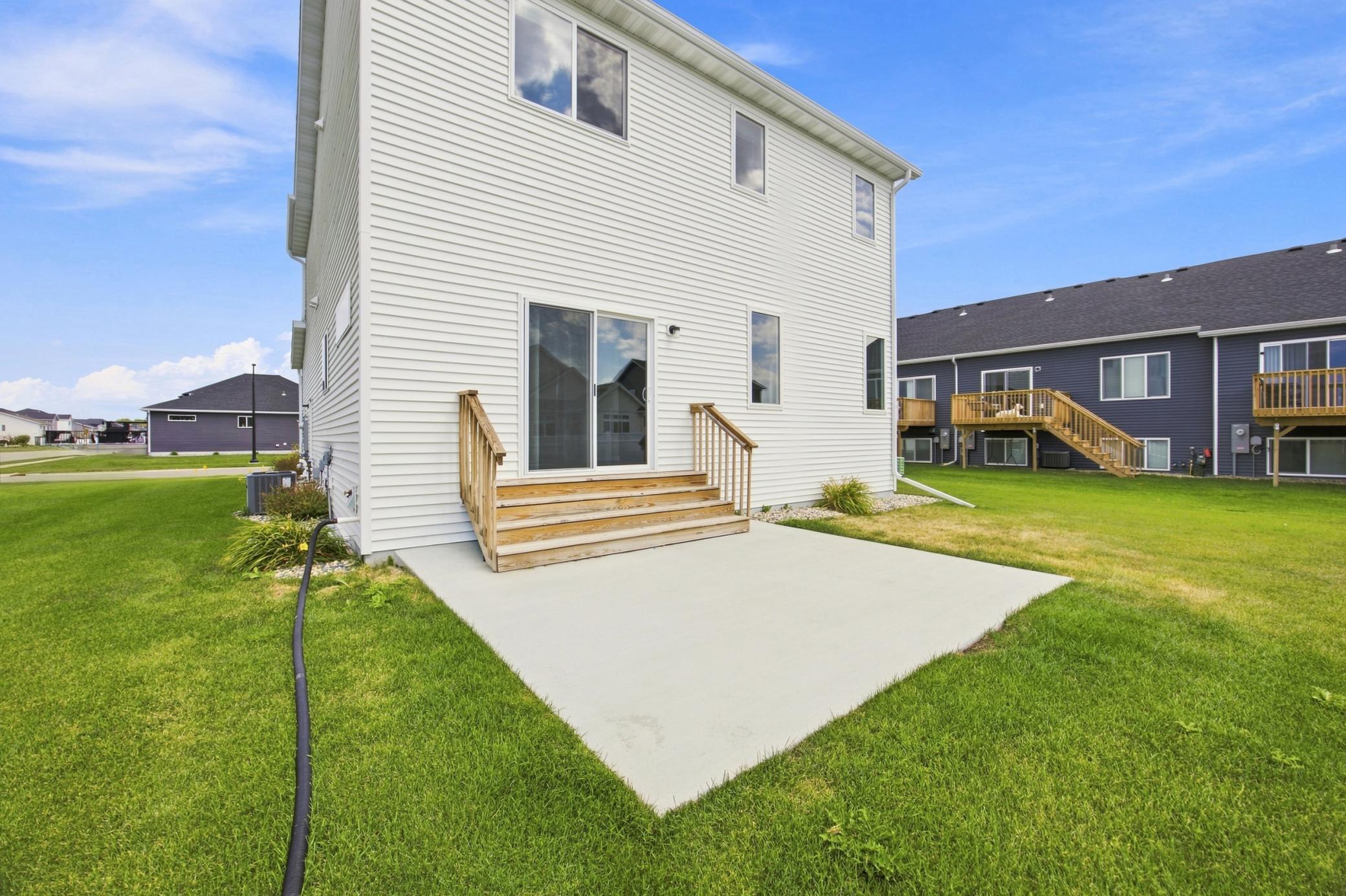 2023 single family home for sale at 6797 28th Street S in Fargo, ND — 4 bed, 3 bath (photo 28 of 31)
