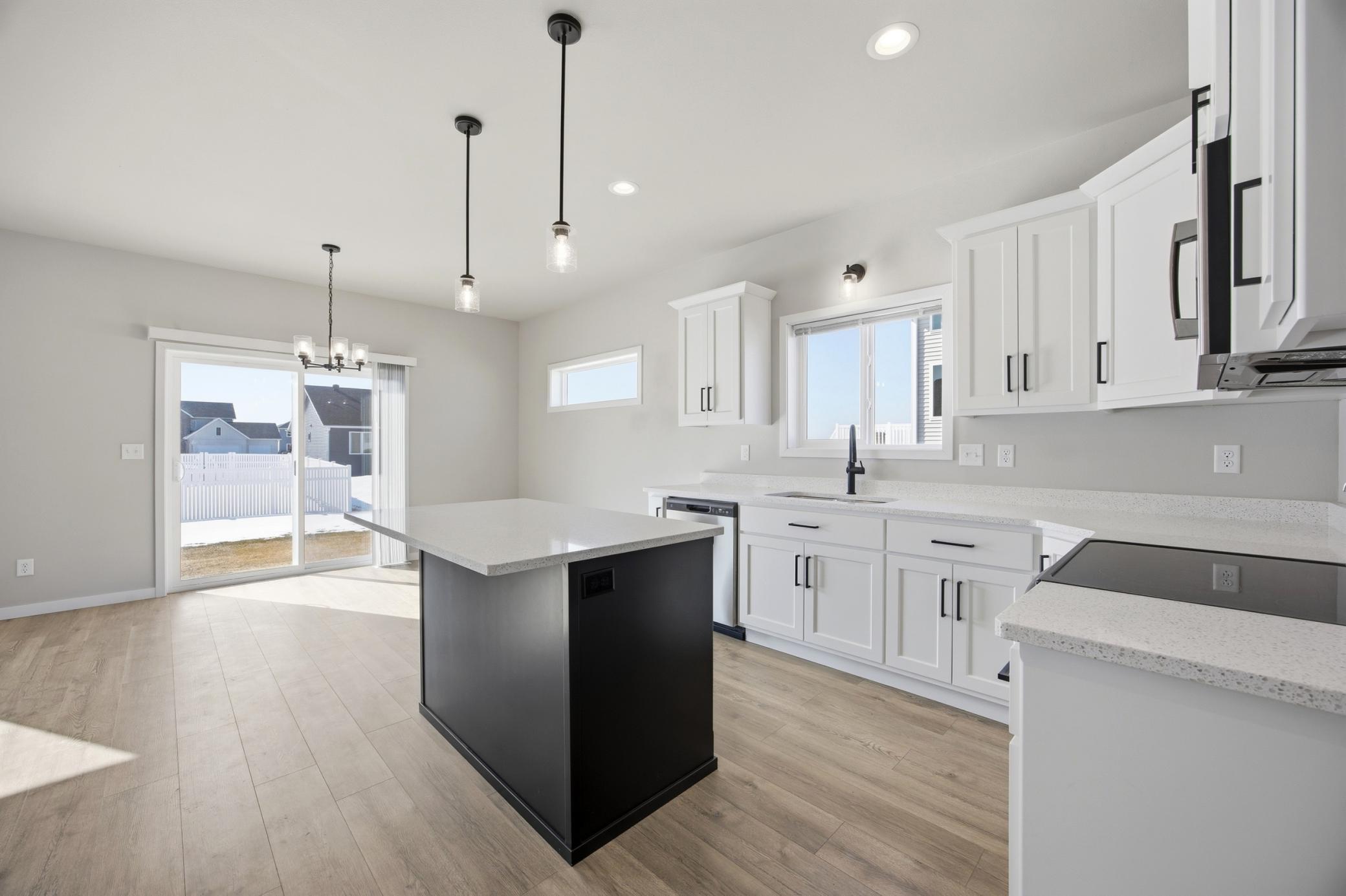 2023 single family home for sale at 6797 28th Street S in Fargo, ND — 4 bed, 3 bath (photo 10 of 31)
