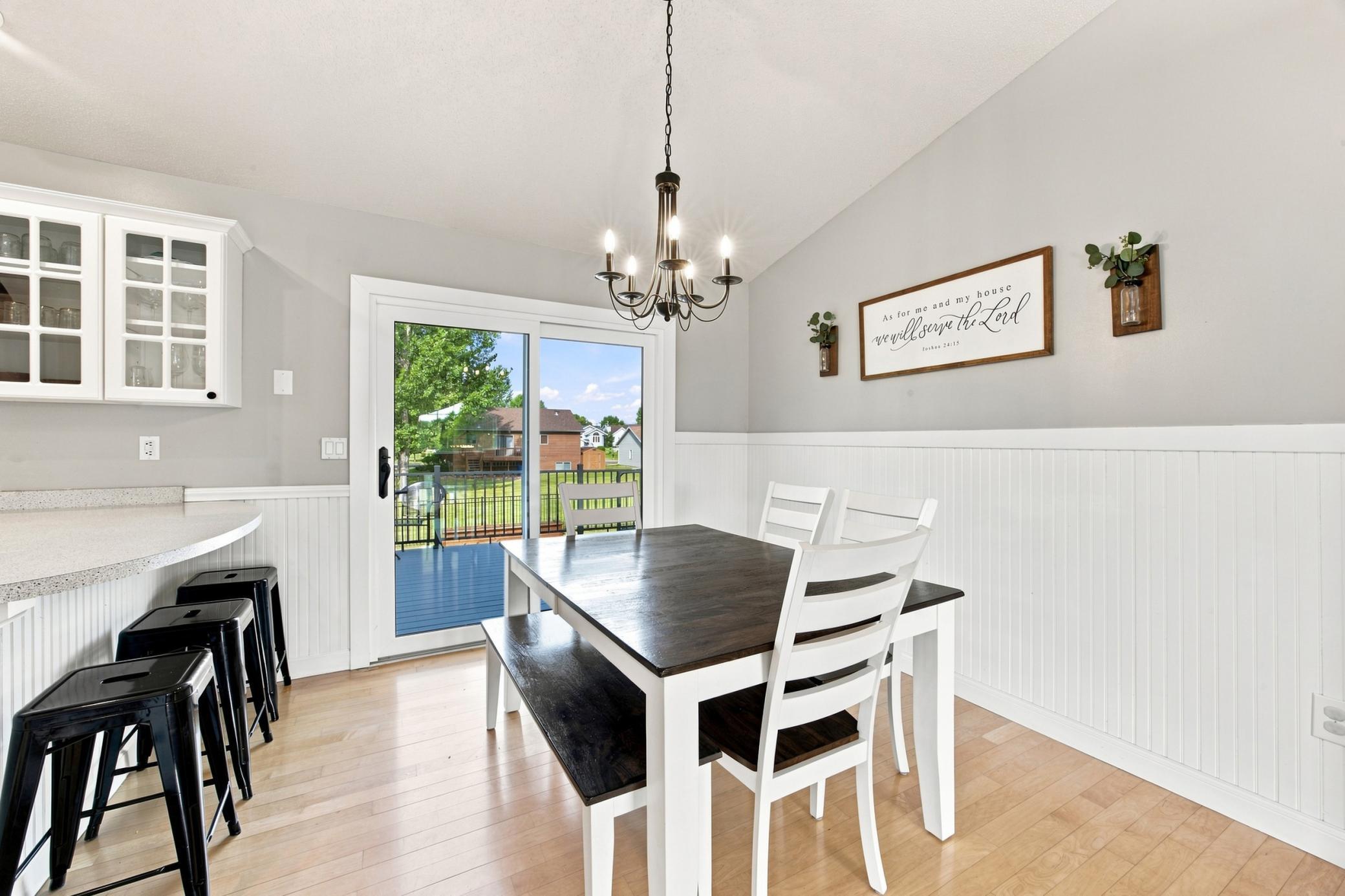1996 single family home for sale at 2715 32nd Street S in Fargo, ND — 4 bed, 3 bath (photo 19 of 53)