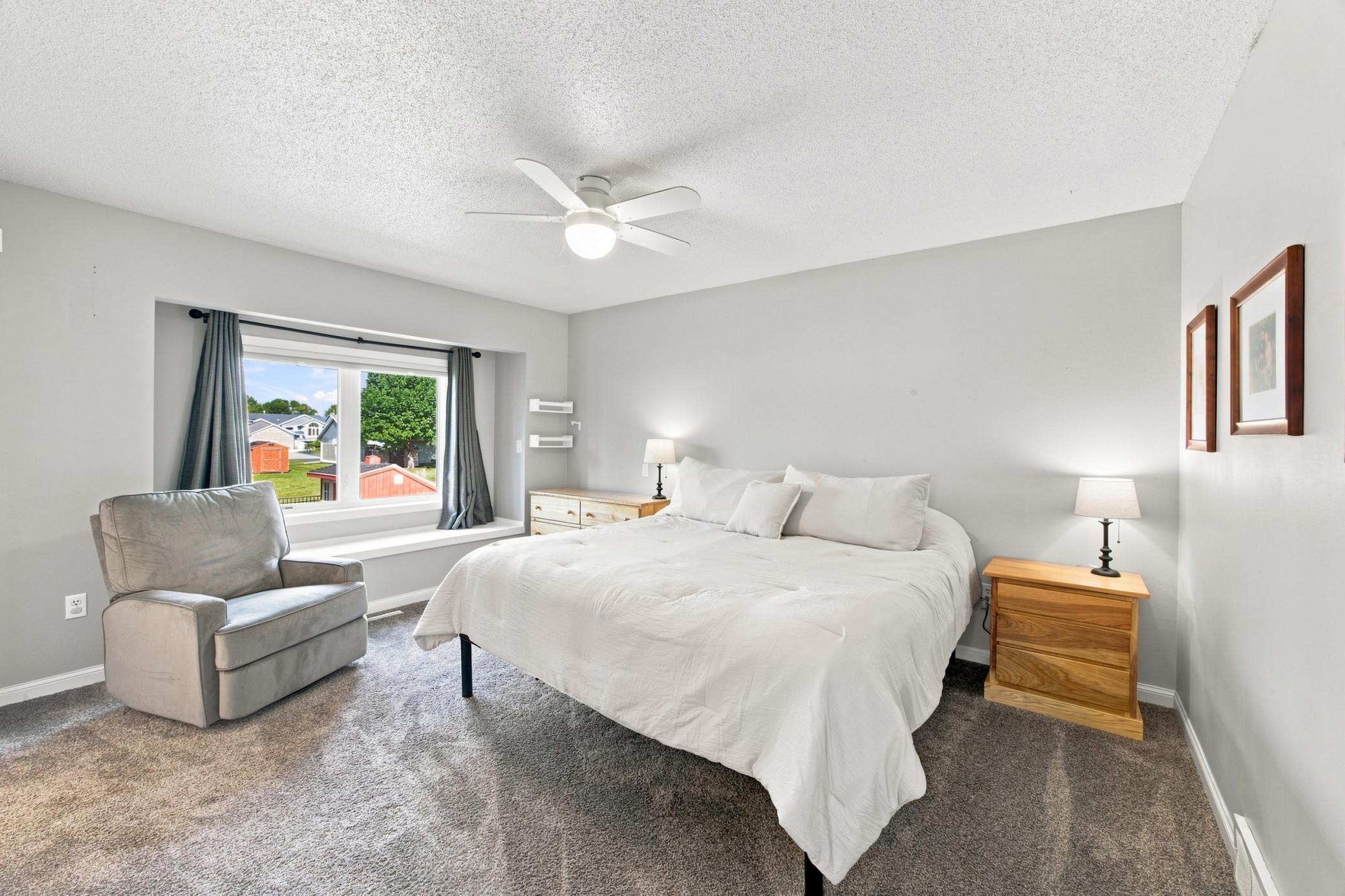 1996 single family home for sale at 2715 32nd Street S in Fargo, ND — 4 bed, 3 bath (photo 22 of 53)