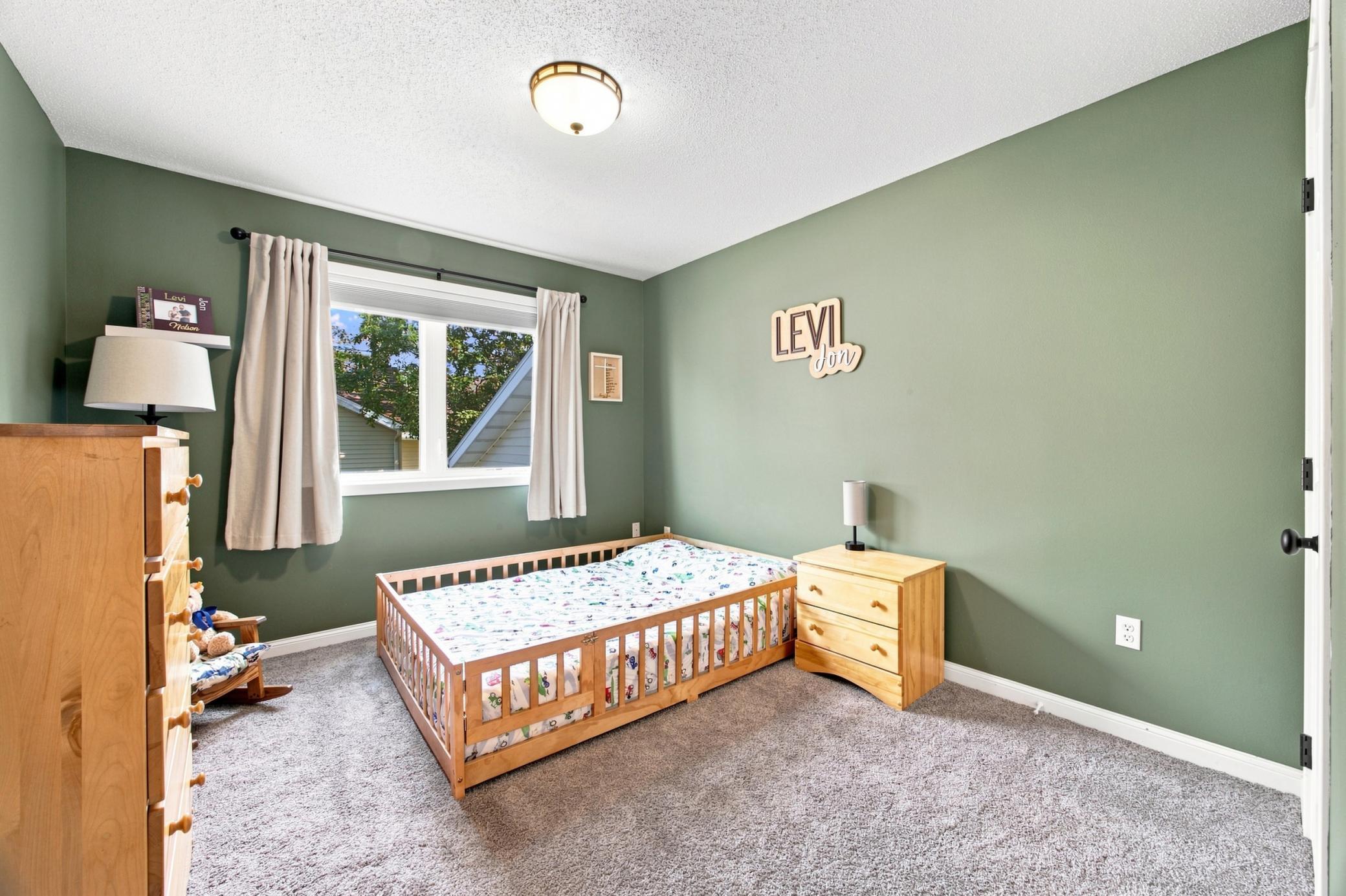 1996 single family home for sale at 2715 32nd Street S in Fargo, ND — 4 bed, 3 bath (photo 26 of 53)