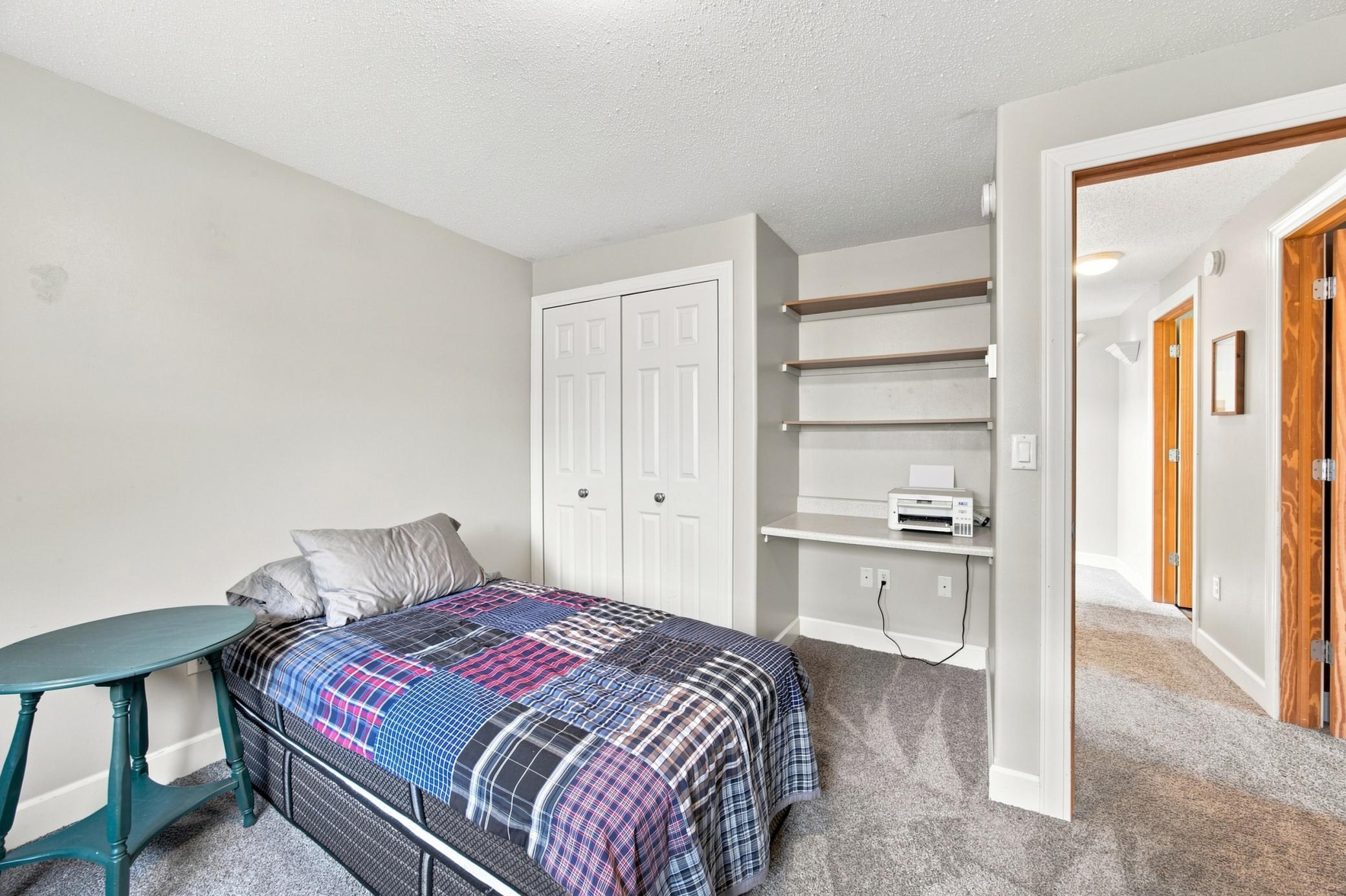 1996 single family home for sale at 2715 32nd Street S in Fargo, ND — 4 bed, 3 bath (photo 37 of 53)