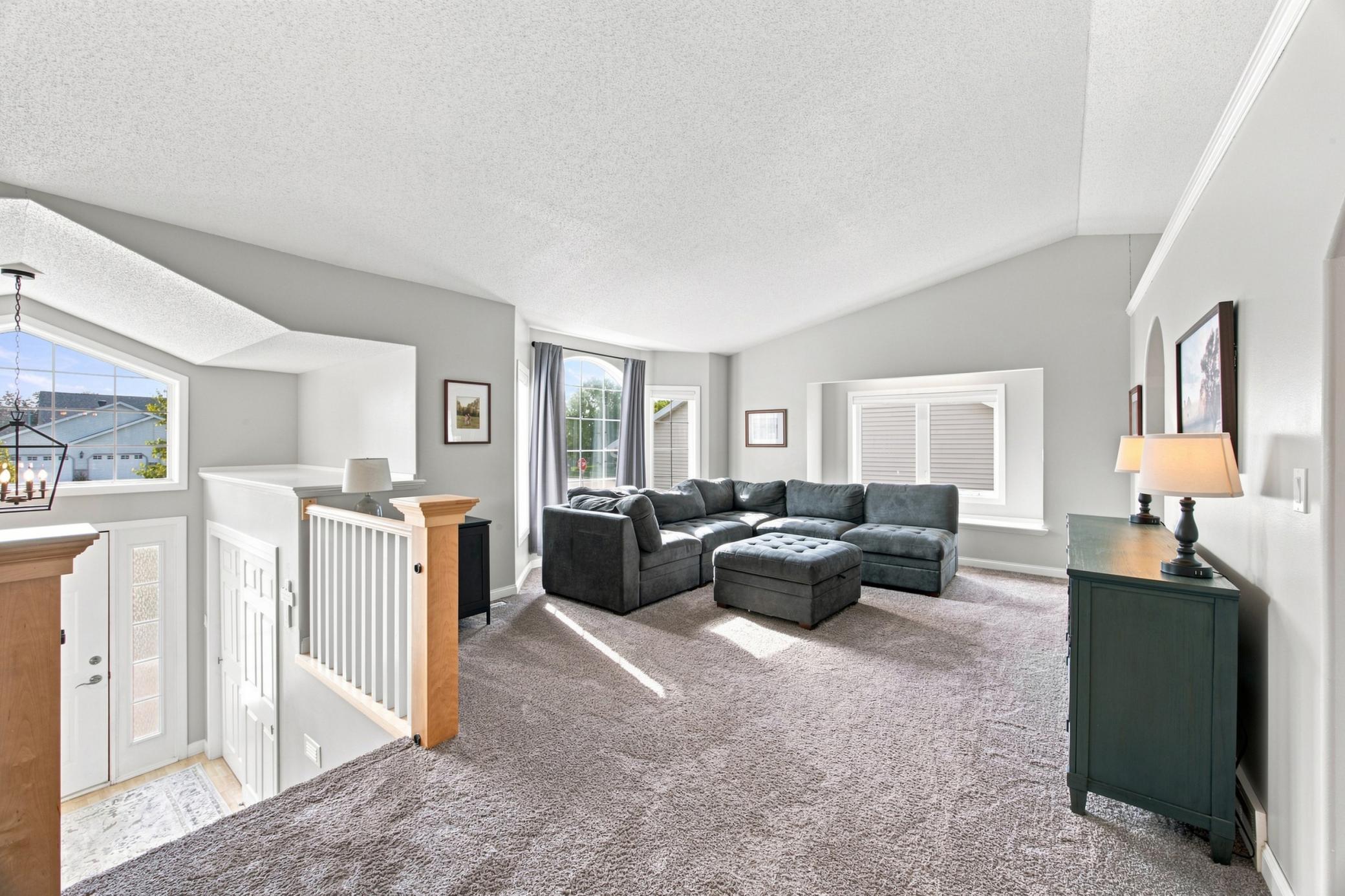1996 single family home for sale at 2715 32nd Street S in Fargo, ND — 4 bed, 3 bath (photo 10 of 53)