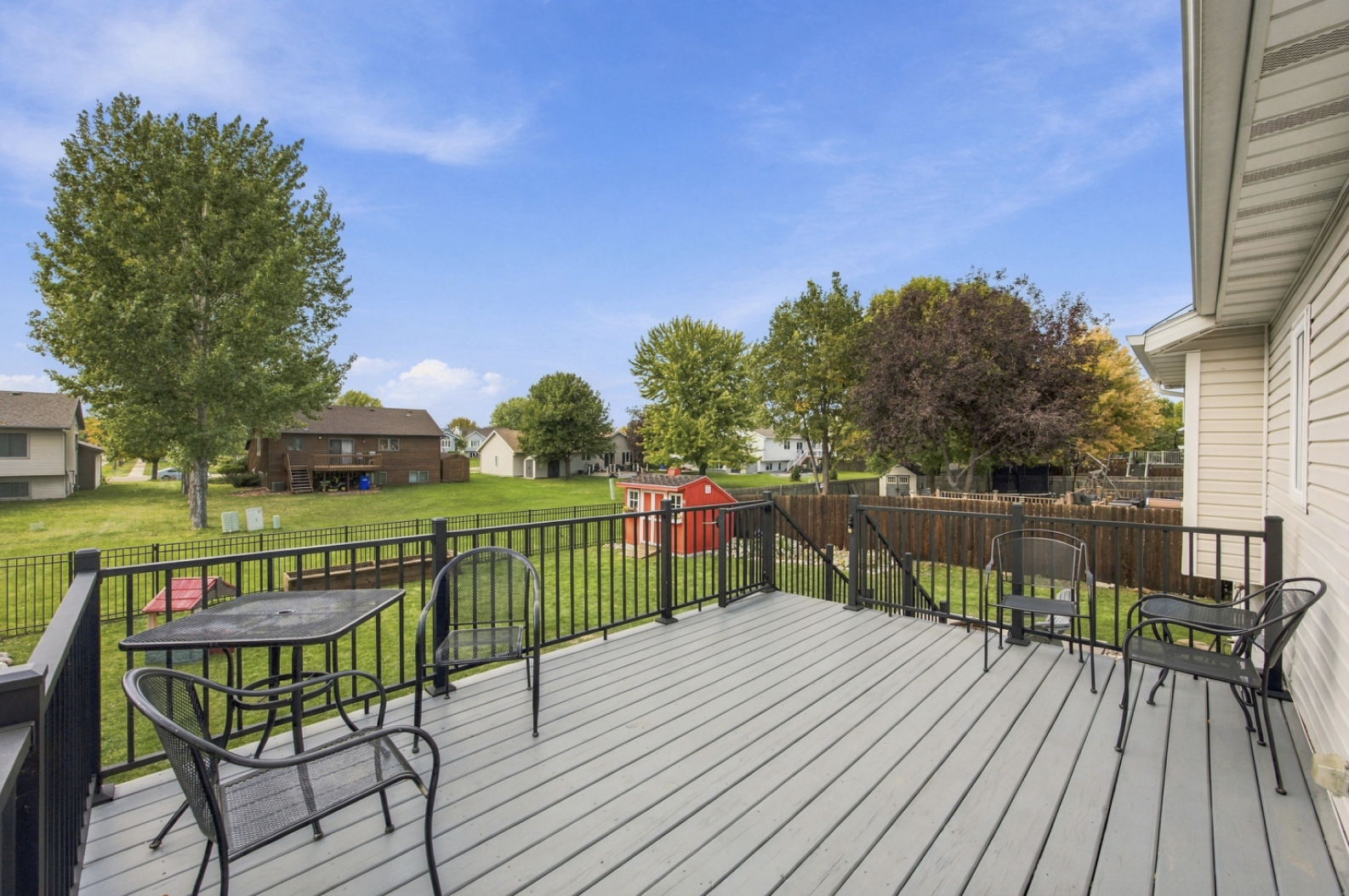 1996 single family home for sale at 2715 32nd Street S in Fargo, ND — 4 bed, 3 bath (photo 26 of 57)