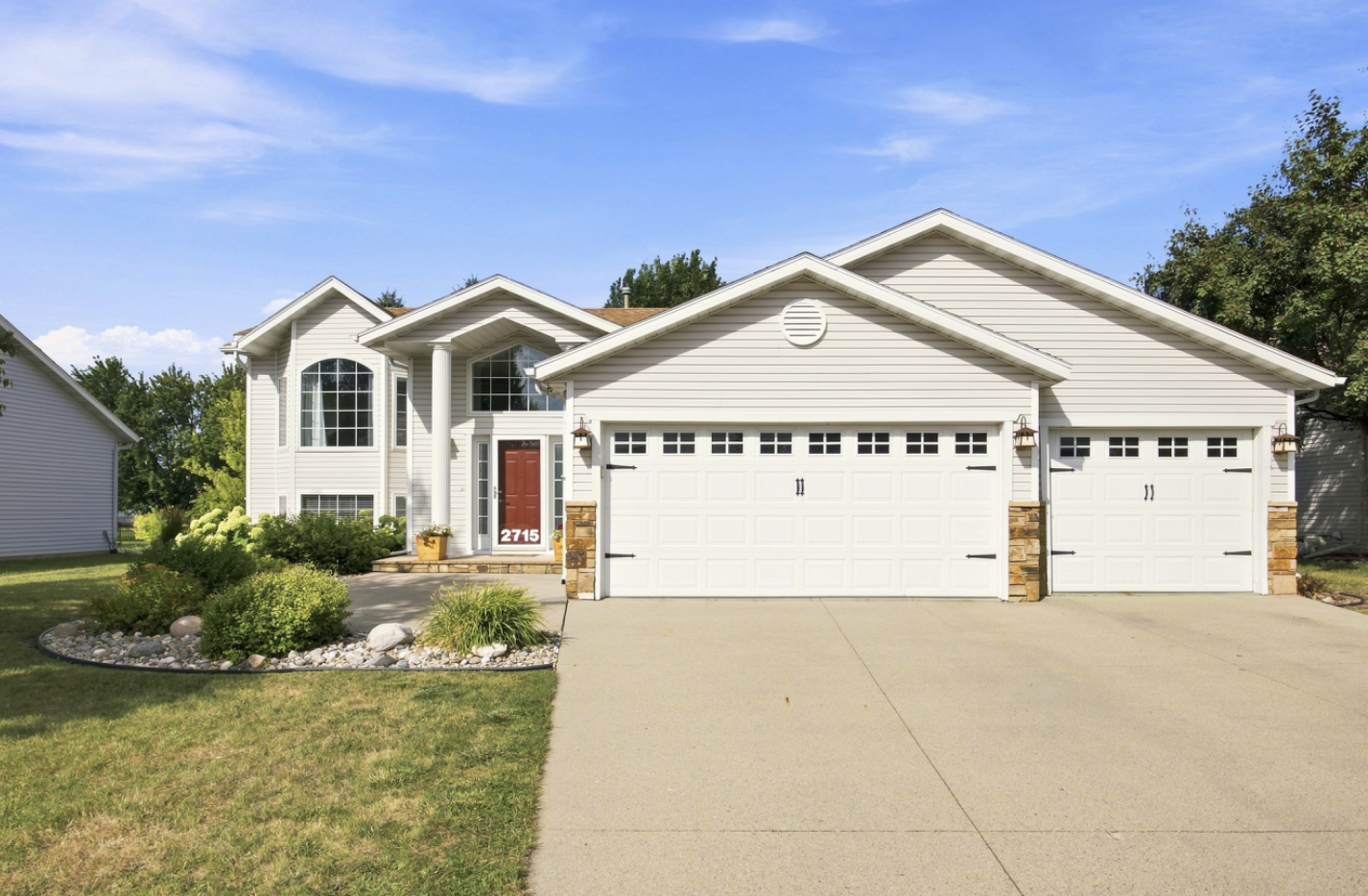1996 single family home for sale at 2715 32nd Street S in Fargo, ND — 4 bed, 3 bath (photo 55 of 57)