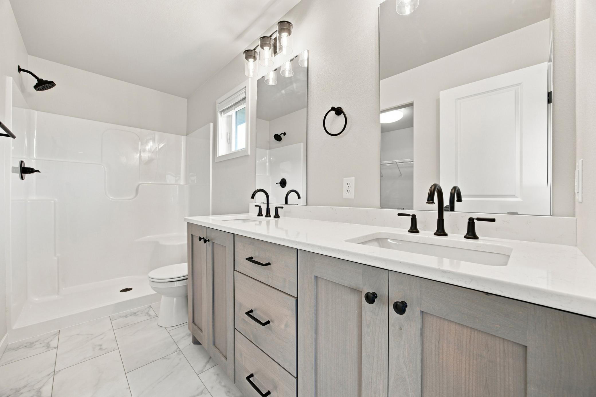 2022 single family home for sale at 7308 Madelyn Lane S in Fargo, ND — 4 bed, 3 bath (photo 21 of 40)