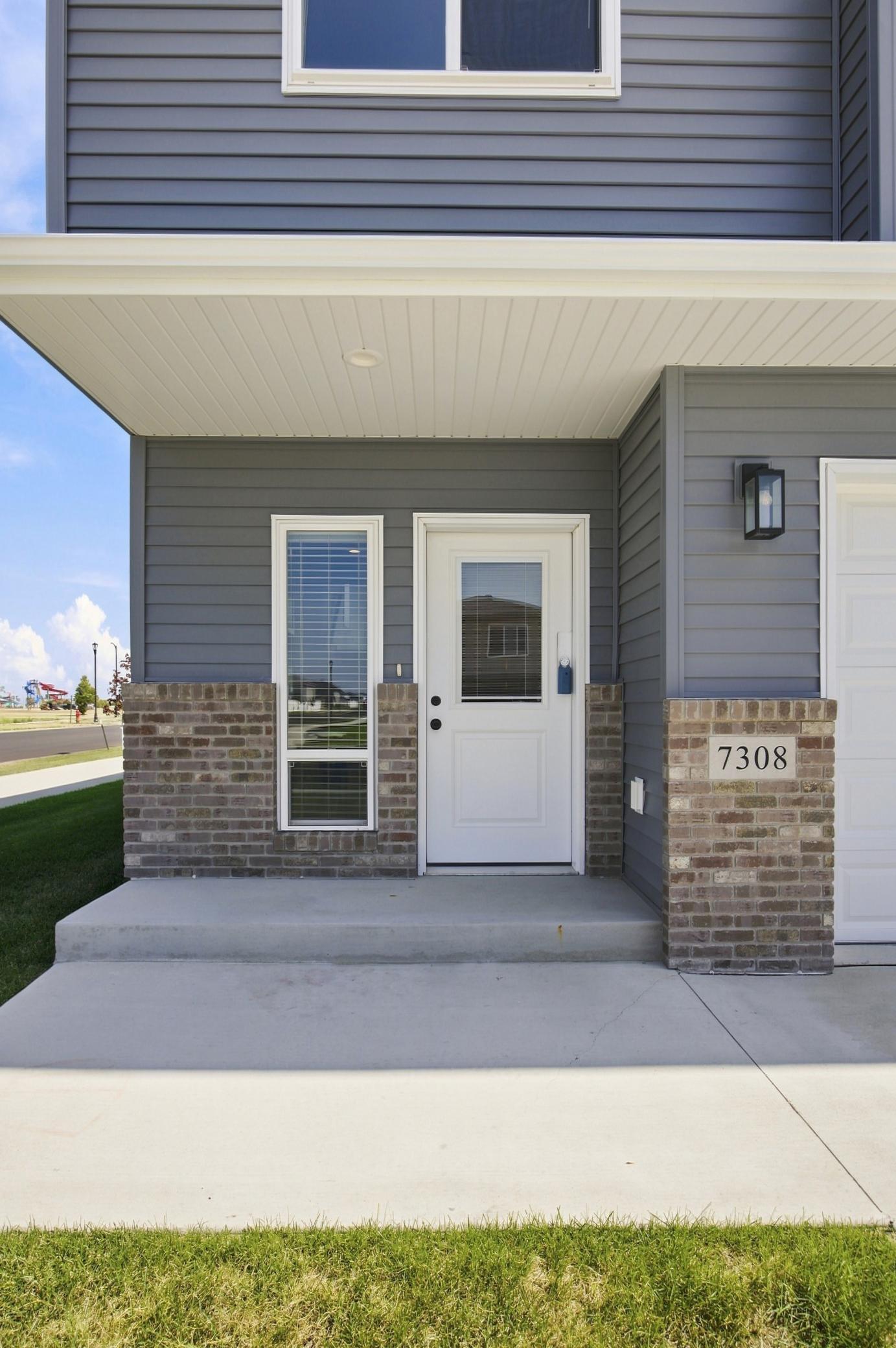 2022 single family home for sale at 7308 Madelyn Lane S in Fargo, ND — 4 bed, 3 bath (photo 7 of 40)
