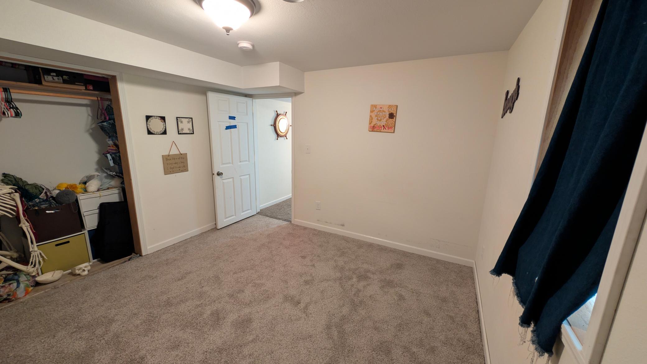 1982 single family home for sale at 510 5th Street in Mapleton, ND — 5 bed, 2 bath (photo 18 of 31)