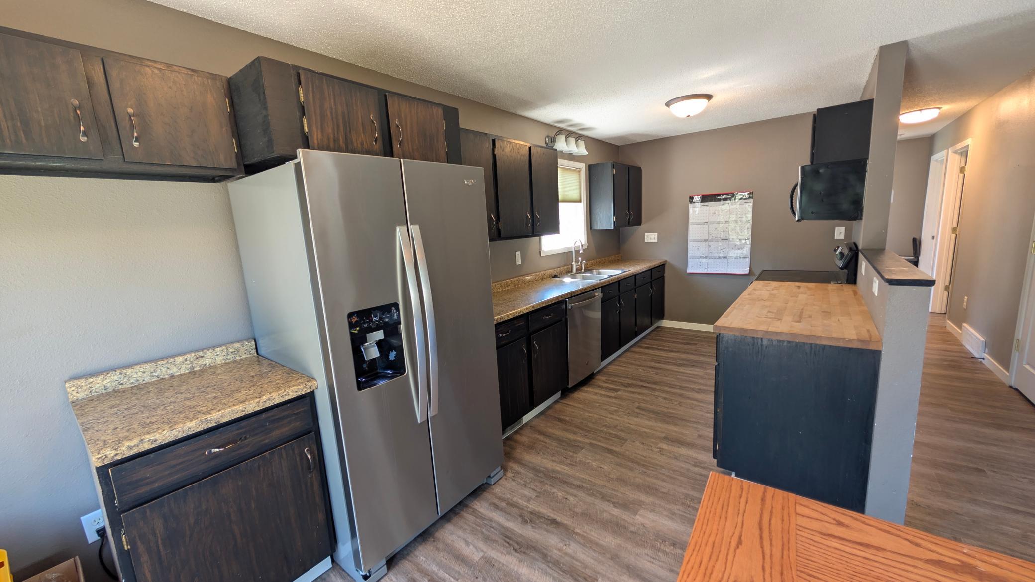 1982 single family home for sale at 510 5th Street in Mapleton, ND — 5 bed, 2 bath (photo 20 of 31)