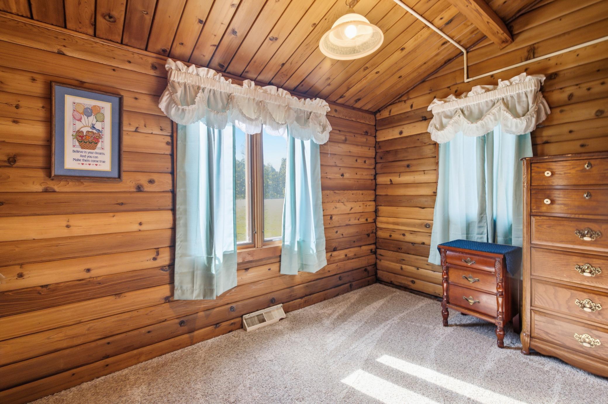 1965 single family home for sale at 30600 Airport Road in Breezy Point, MN — 4 bed, 3 bath (photo 23 of 48)