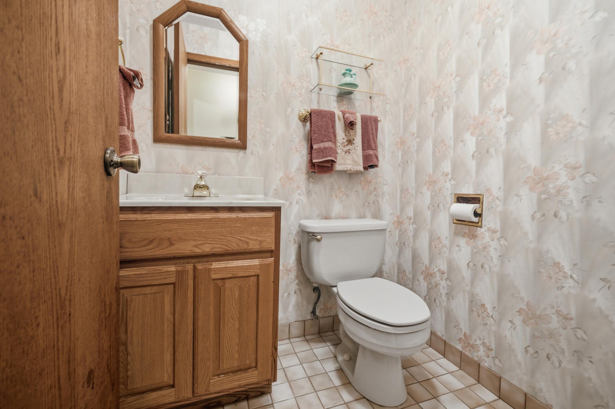 1965 single family home for sale at 30600 Airport Road in Breezy Point, MN — 4 bed, 3 bath (photo 29 of 48)