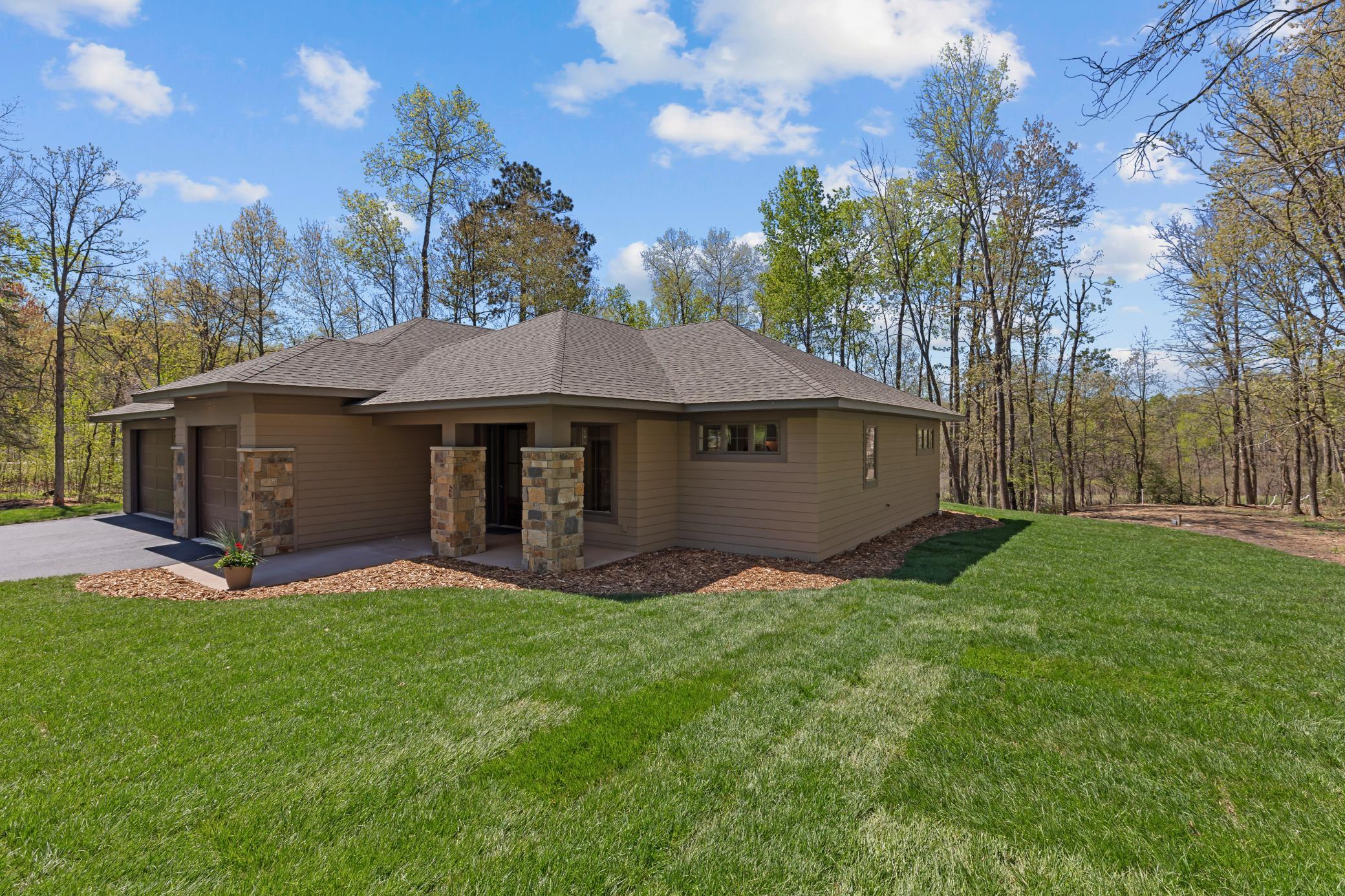 2026 single family home for sale at 29661 Percheron Drive in Breezy Point, MN — 3 bed, 2 bath (photo 3 of 32)