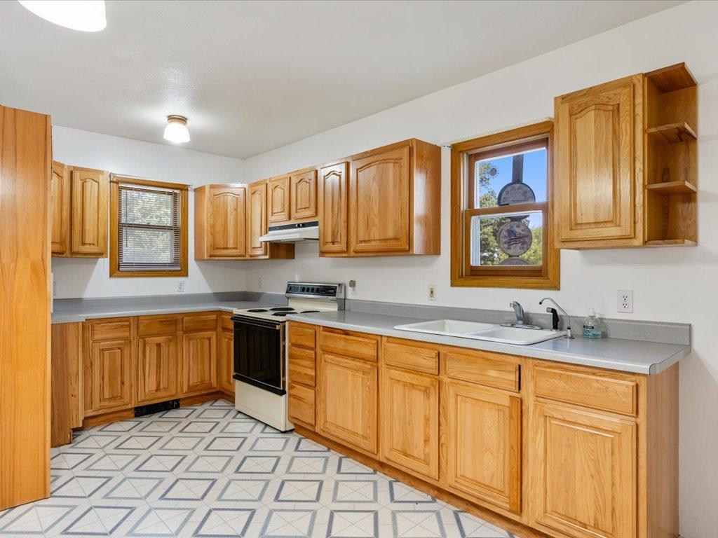 1894 single family home for sale at 5164 State 210 SW in Pillager, MN — 3 bed, 1 bath (photo 9 of 47)