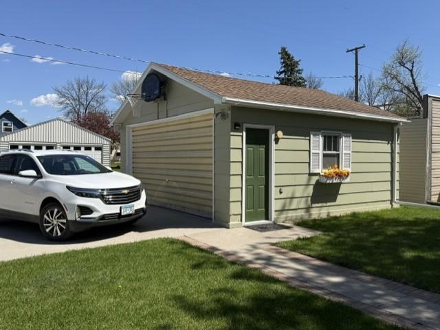 1899 single family home for sale at 210 9th Street N in Breckenridge, MN — 3 bed, 3 bath (photo 35 of 38)