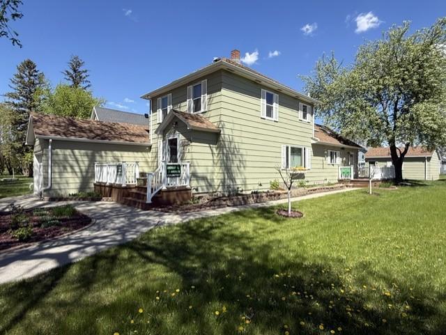 1899 single family home for sale at 210 9th Street N in Breckenridge, MN — 3 bed, 3 bath (photo 37 of 38)