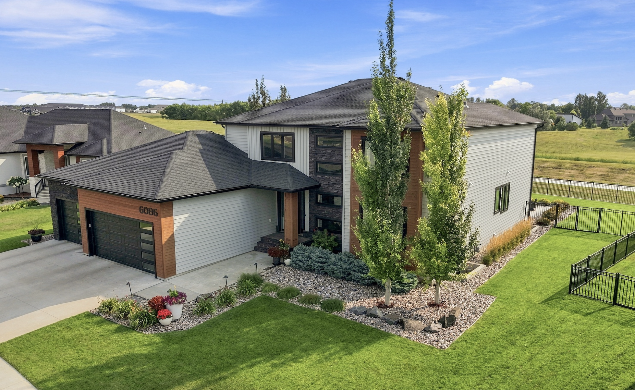2018 single family home for sale at 6086 31st Street S in Fargo, ND — 7 bed, 5 bath (photo 8 of 22)