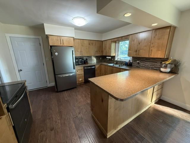 1960 single family home for sale at 857 3rd Street N in Wahpeton, ND — 3 bed, 3 bath (photo 11 of 42)