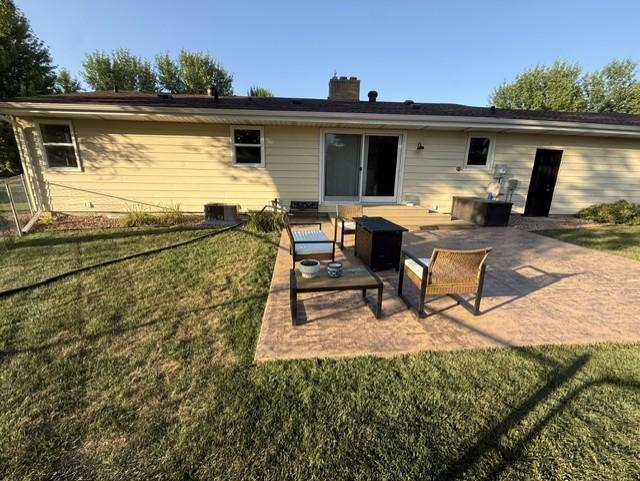 1960 single family home for sale at 857 3rd Street N in Wahpeton, ND — 3 bed, 3 bath (photo 8 of 42)