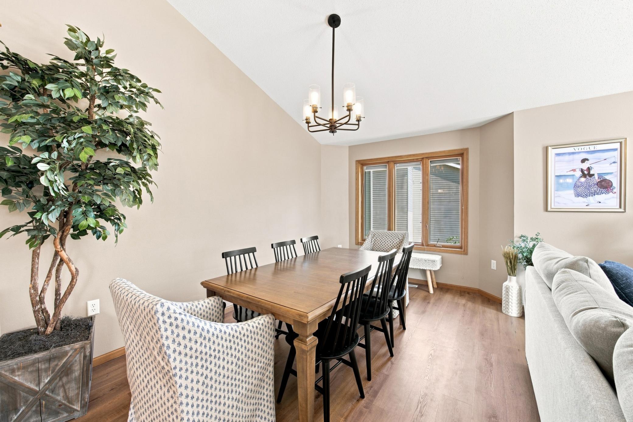 1992 single family home for sale at 2617 38 1/2 Avenue S in Fargo, ND — 4 bed, 3 bath (photo 13 of 48)