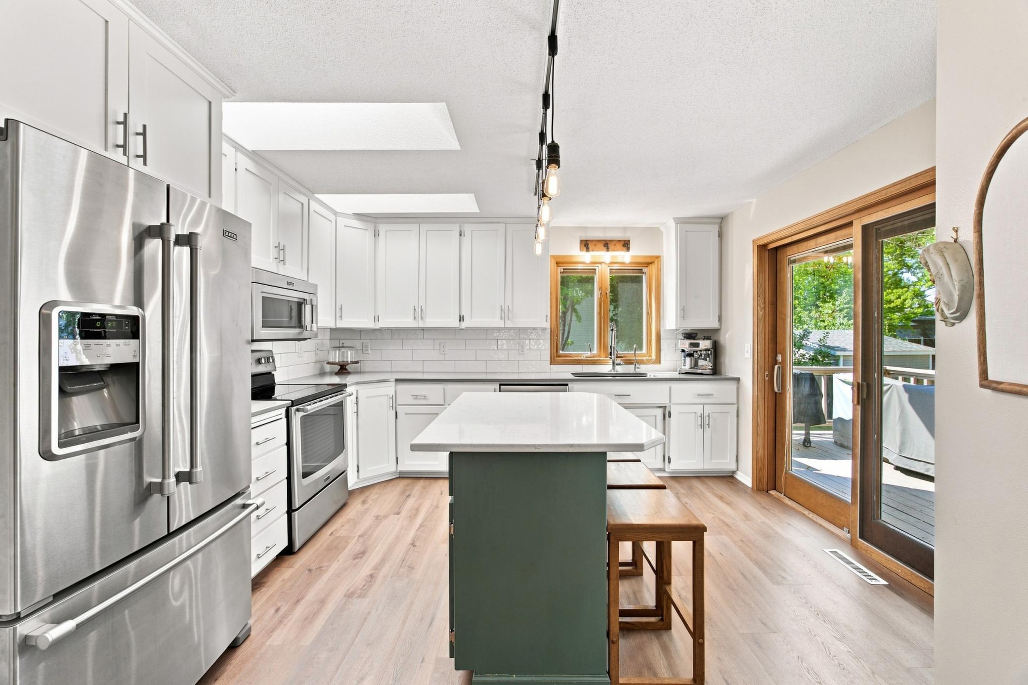 1992 single family home for sale at 2617 38 1/2 Avenue S in Fargo, ND — 4 bed, 3 bath (photo 15 of 48)
